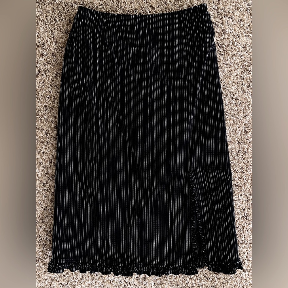 Tribeca strips pencil skirts flounced slit hem black lined Women's size XS